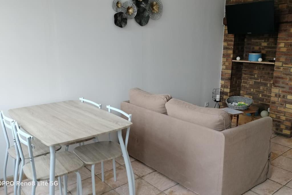 Maison De Village Cosy Saint-Eustache-la-Foret المظهر الخارجي الصورة